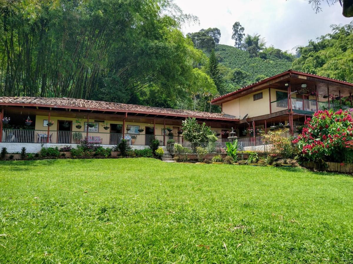 Finca Turistica Los Rosales Перейра Екстериор снимка