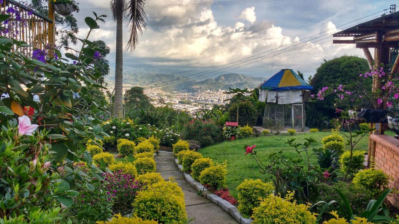 Finca Turistica Los Rosales Перейра Екстериор снимка